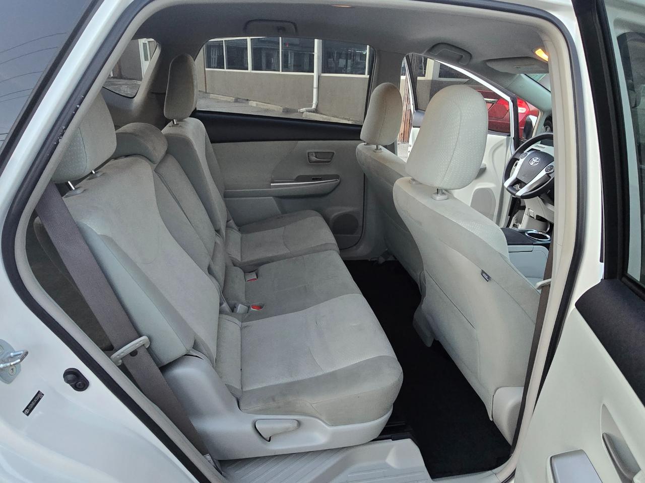 Toyota Prius V Two 2012