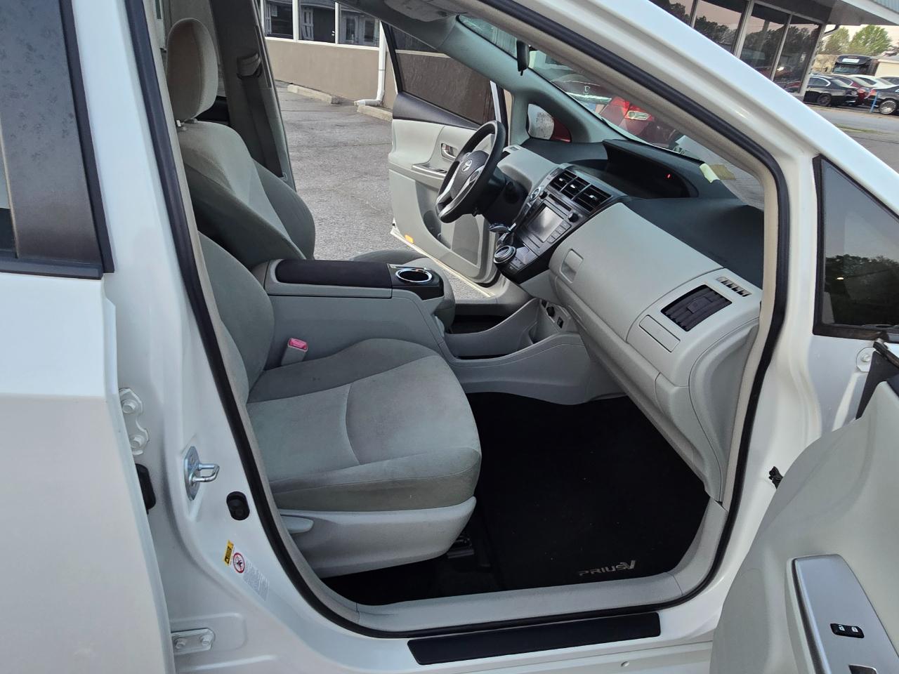 Toyota Prius V Two 2012