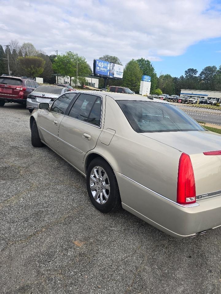 Cadillac DTS Luxury II 2008