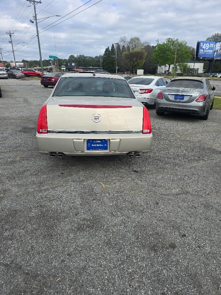 Cadillac DTS Luxury II 2008