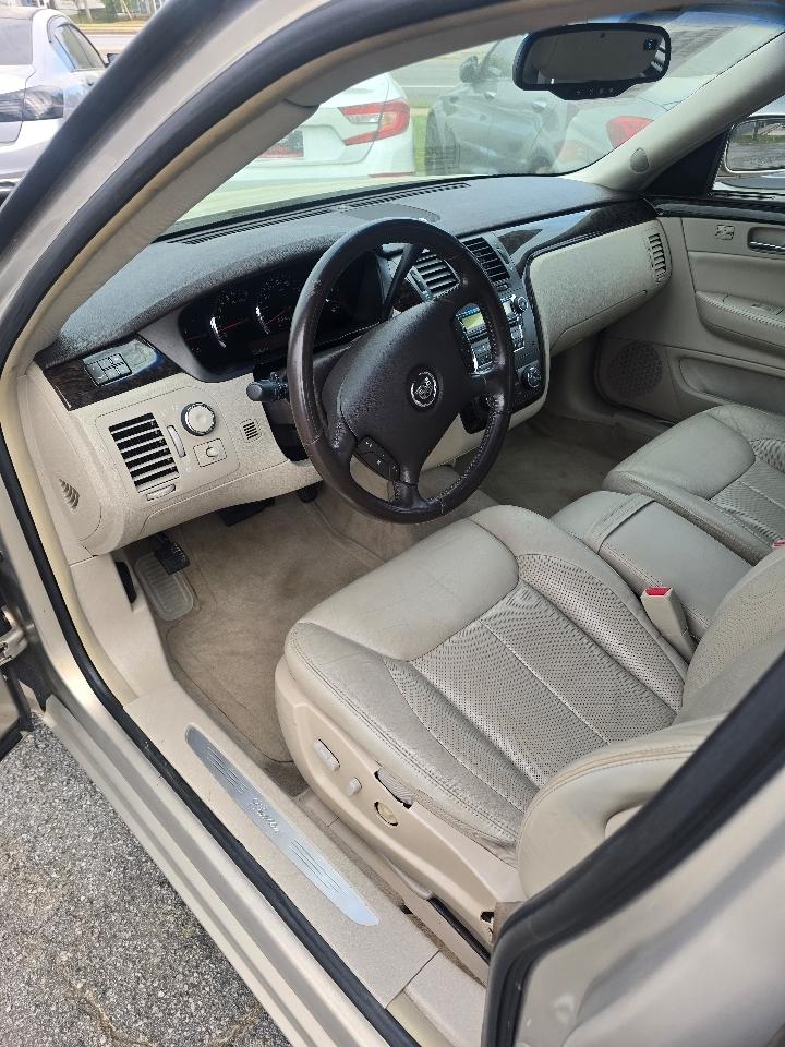 Cadillac DTS Luxury II 2008