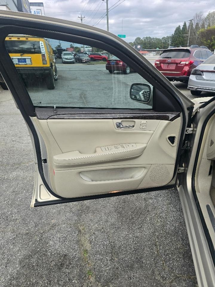 Cadillac DTS Luxury II 2008