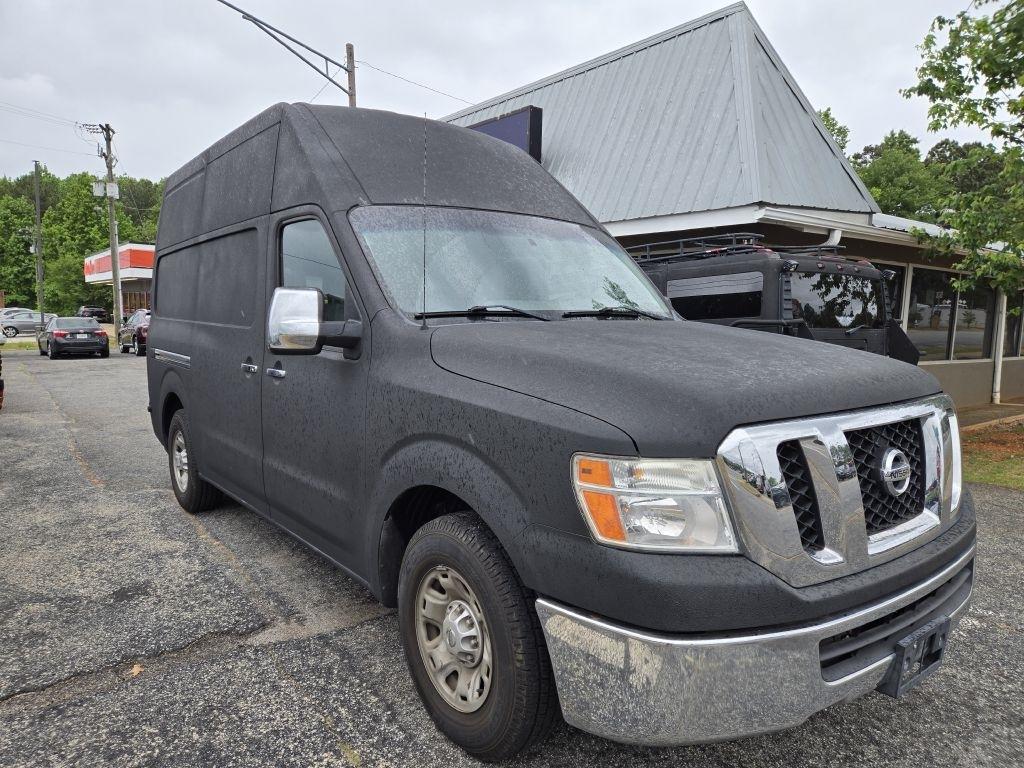 Nissan NV Cargo 2500 HD S V8 High Roof 2012