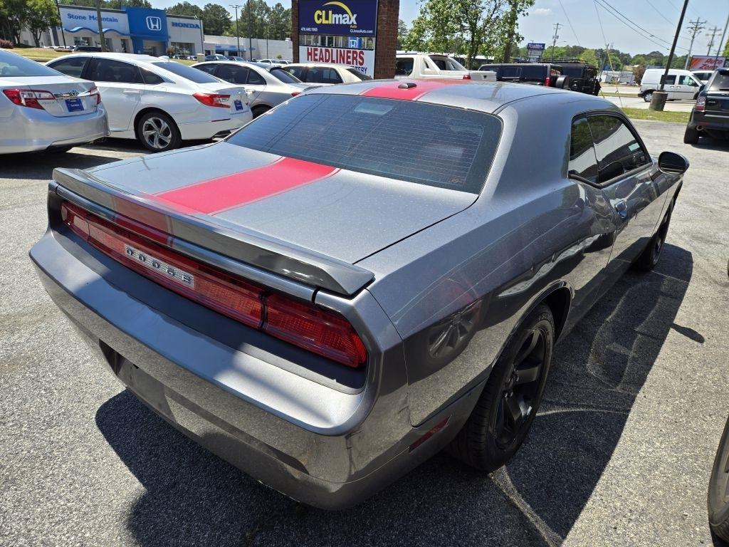 Dodge Challenger SXT 2012