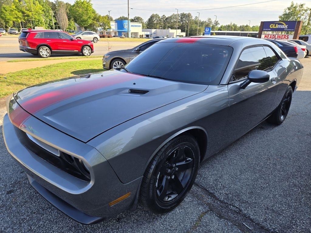 2012 Dodge Challenger SXT's photo