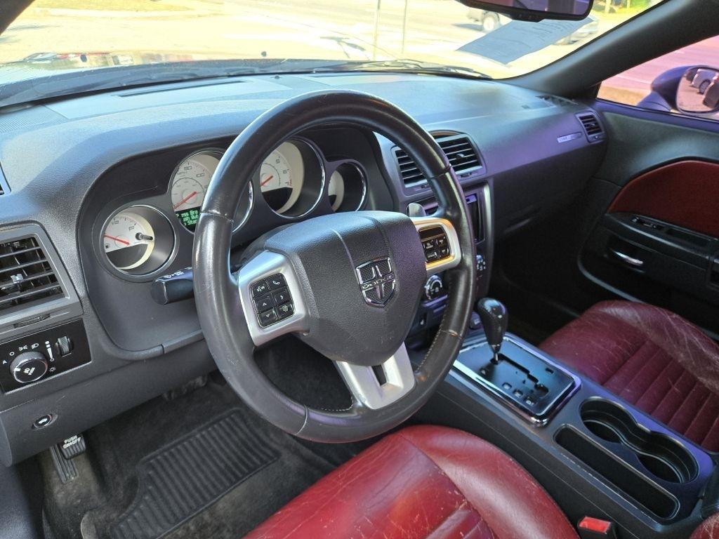 Dodge Challenger SXT 2012