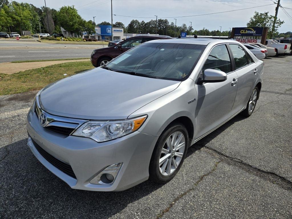 Toyota Camry Hybrid  2012