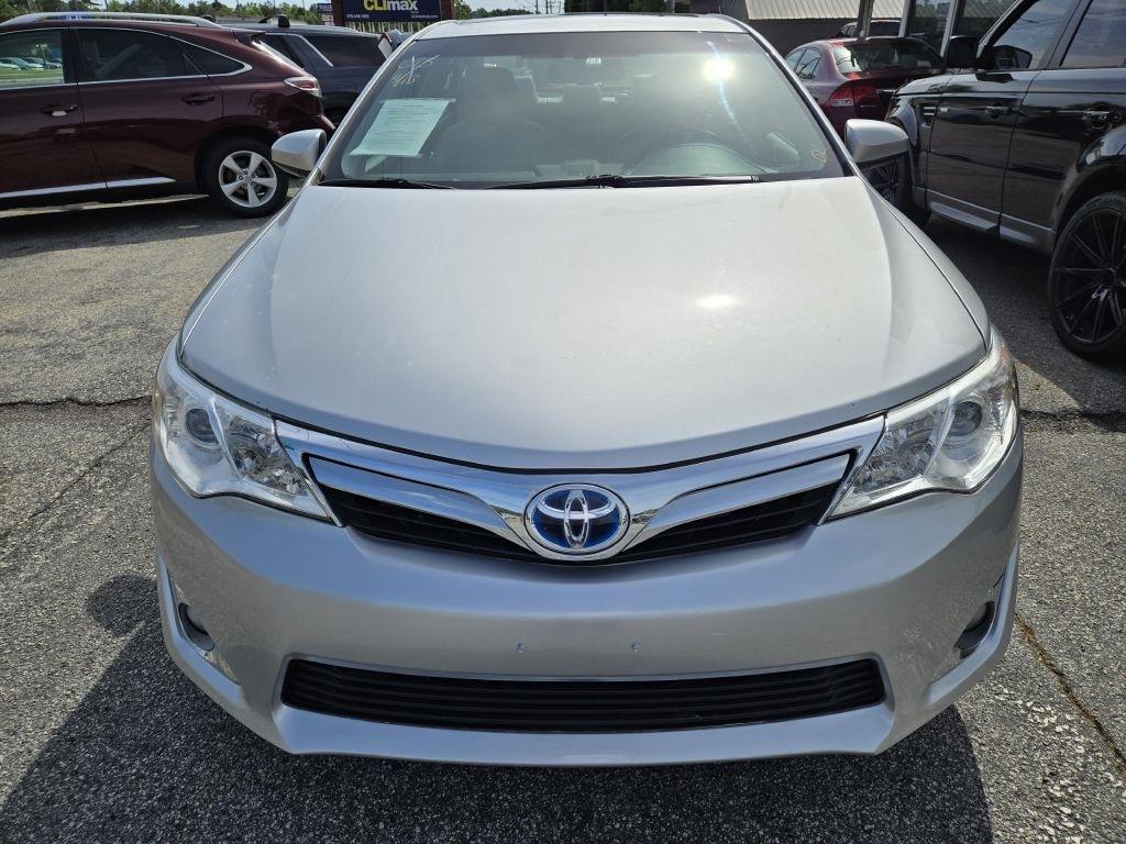 Toyota Camry Hybrid  2012