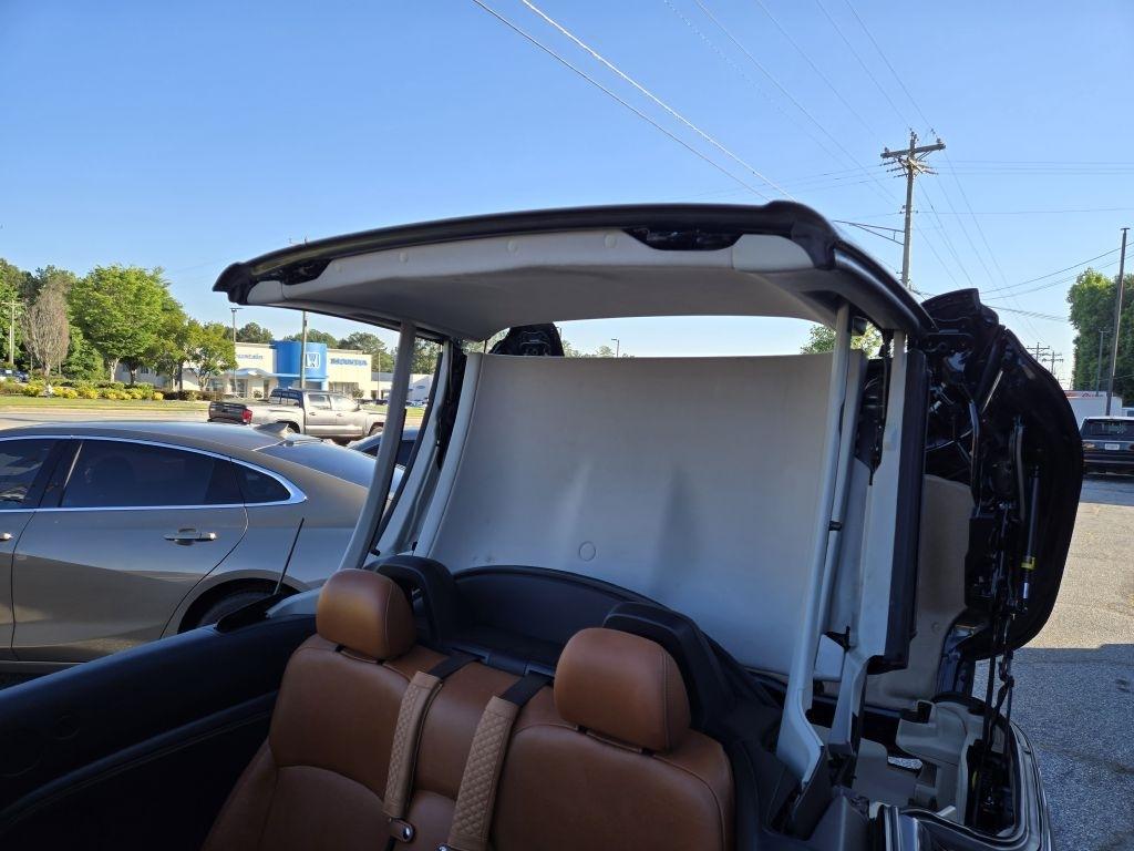 Lexus IS C 250 Manual 2011