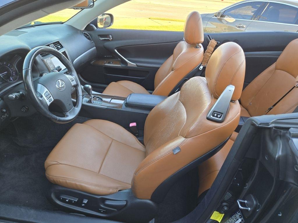 Lexus IS C 250 Manual 2011