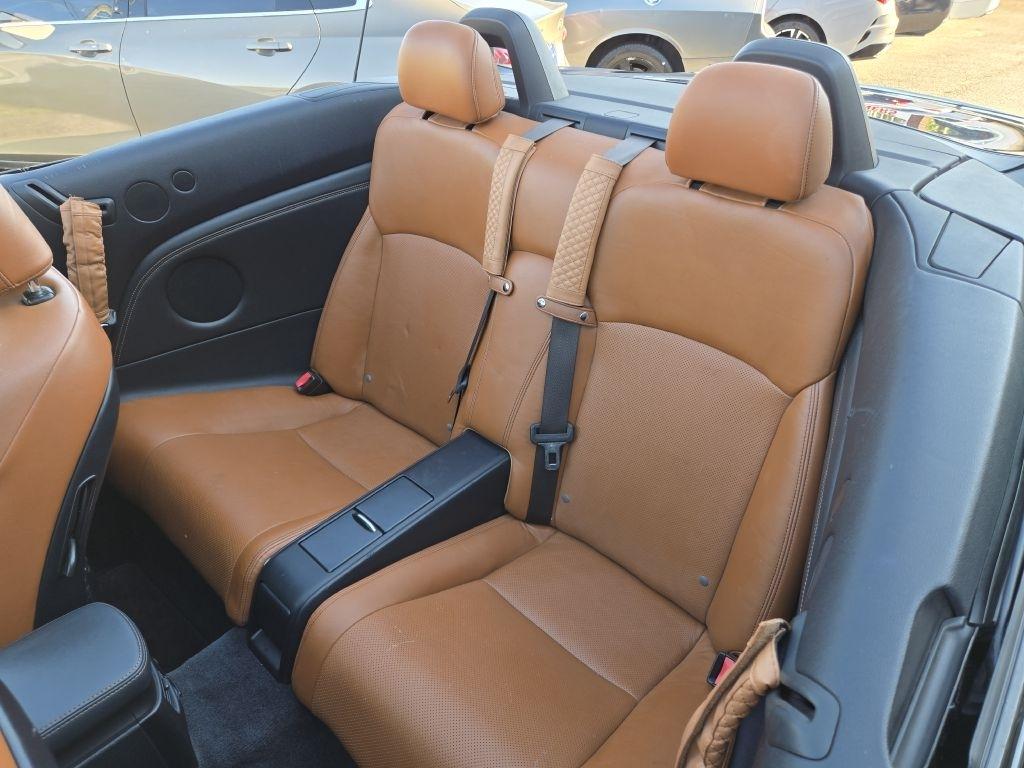 Lexus IS C 250 Manual 2011