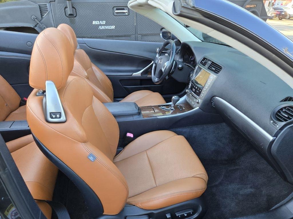 Lexus IS C 250 Manual 2011