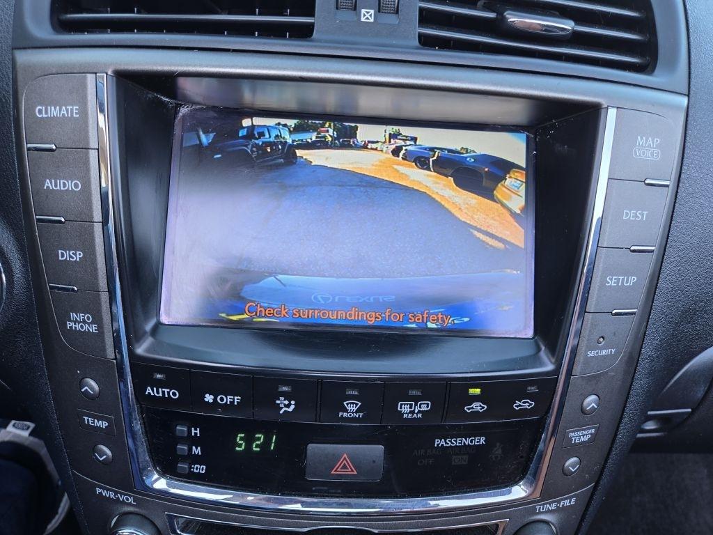 Lexus IS C 250 Manual 2011