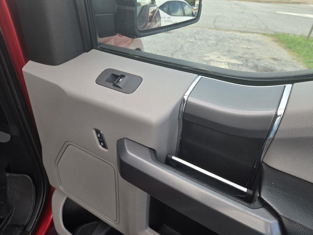 Ford F-150 XL SuperCrew 5.5-ft. Bed 4WD 2016