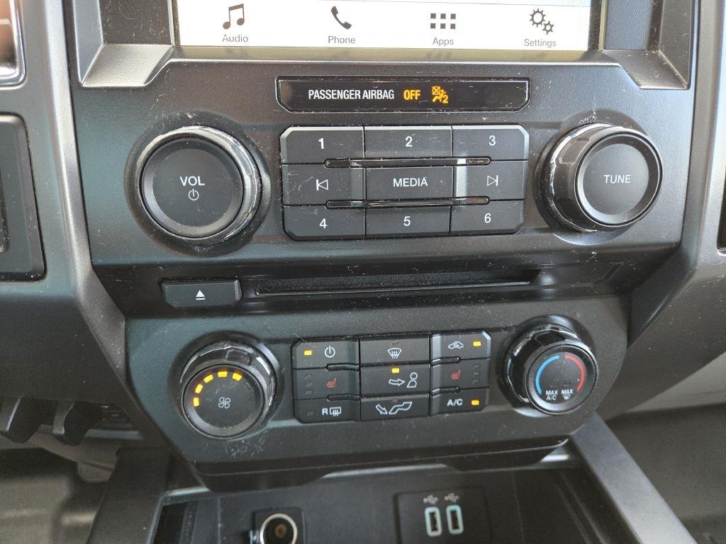 Ford F-150 XL SuperCrew 5.5-ft. Bed 4WD 2016