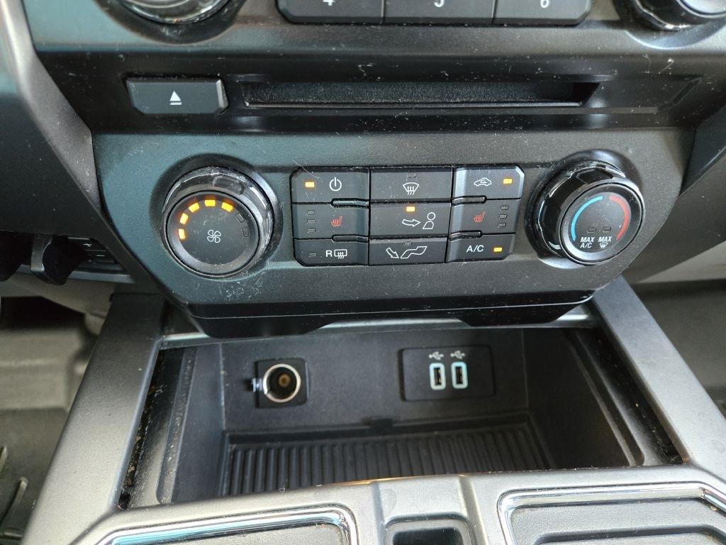 Ford F-150 XL SuperCrew 5.5-ft. Bed 4WD 2016