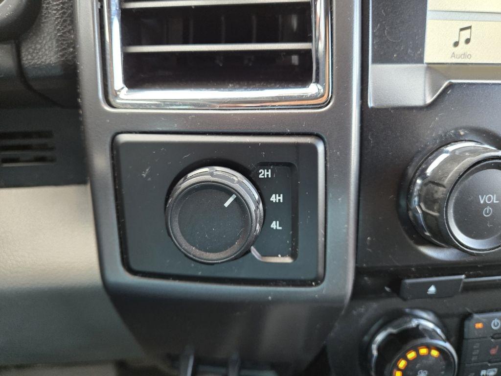 Ford F-150 XL SuperCrew 5.5-ft. Bed 4WD 2016