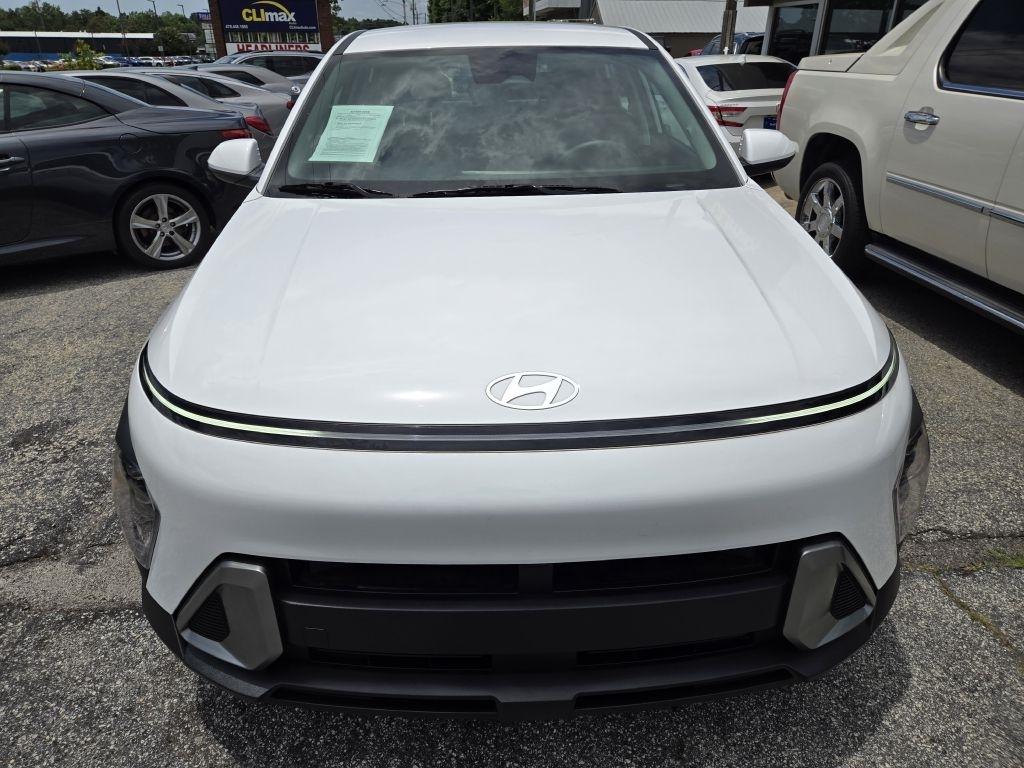 Hyundai Kona SE 2025