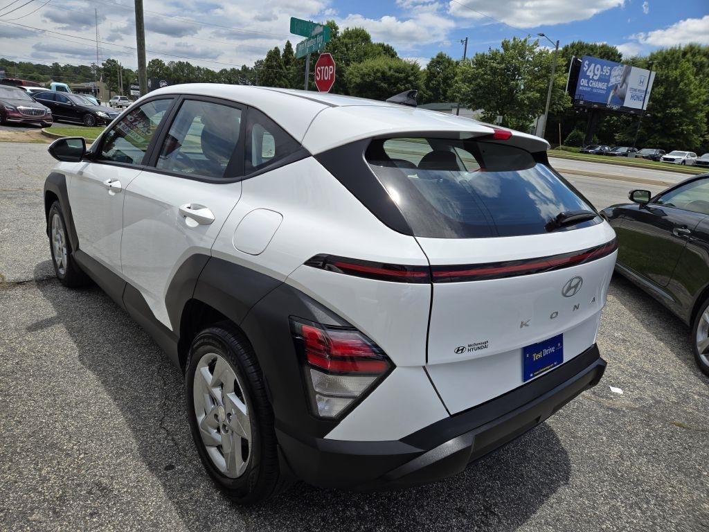 Hyundai Kona SE 2025