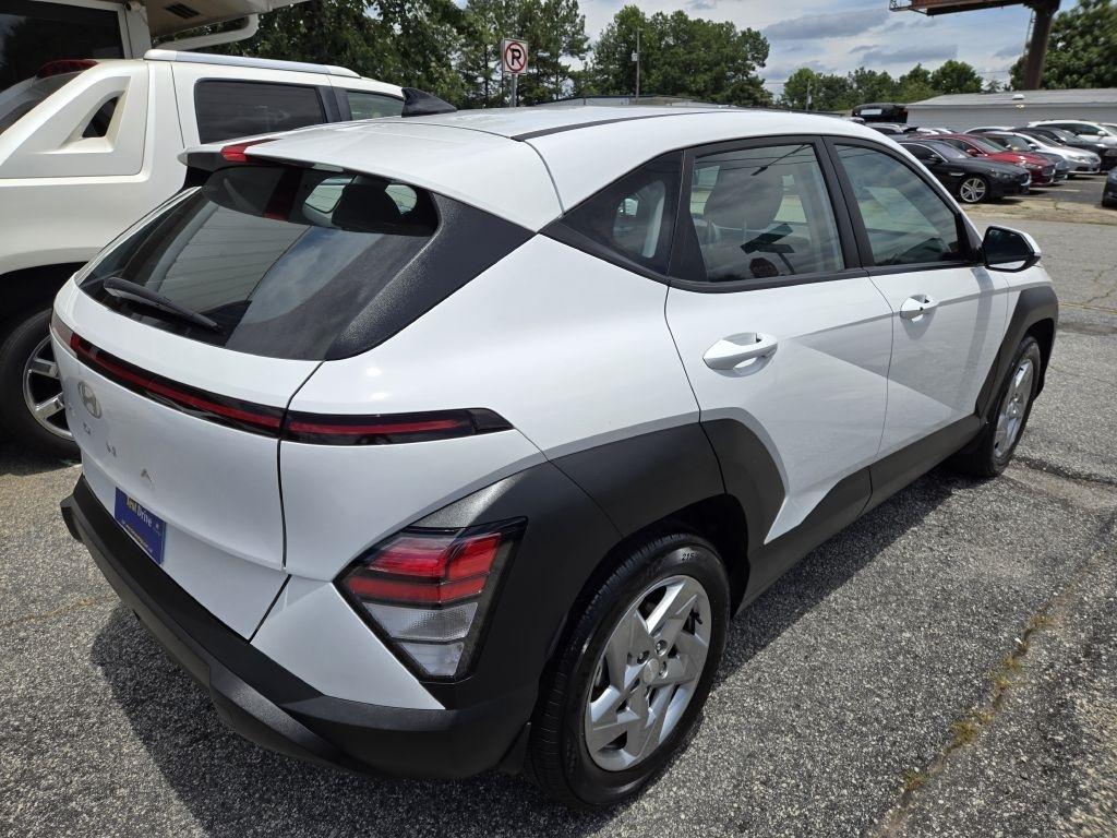 Hyundai Kona SE 2025