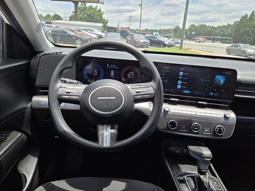 Hyundai Kona SE 2025