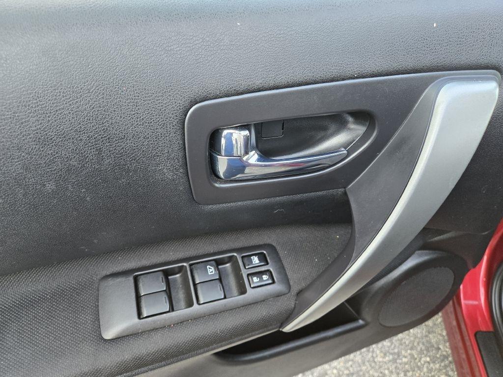 Nissan Rogue S 2WD 2009
