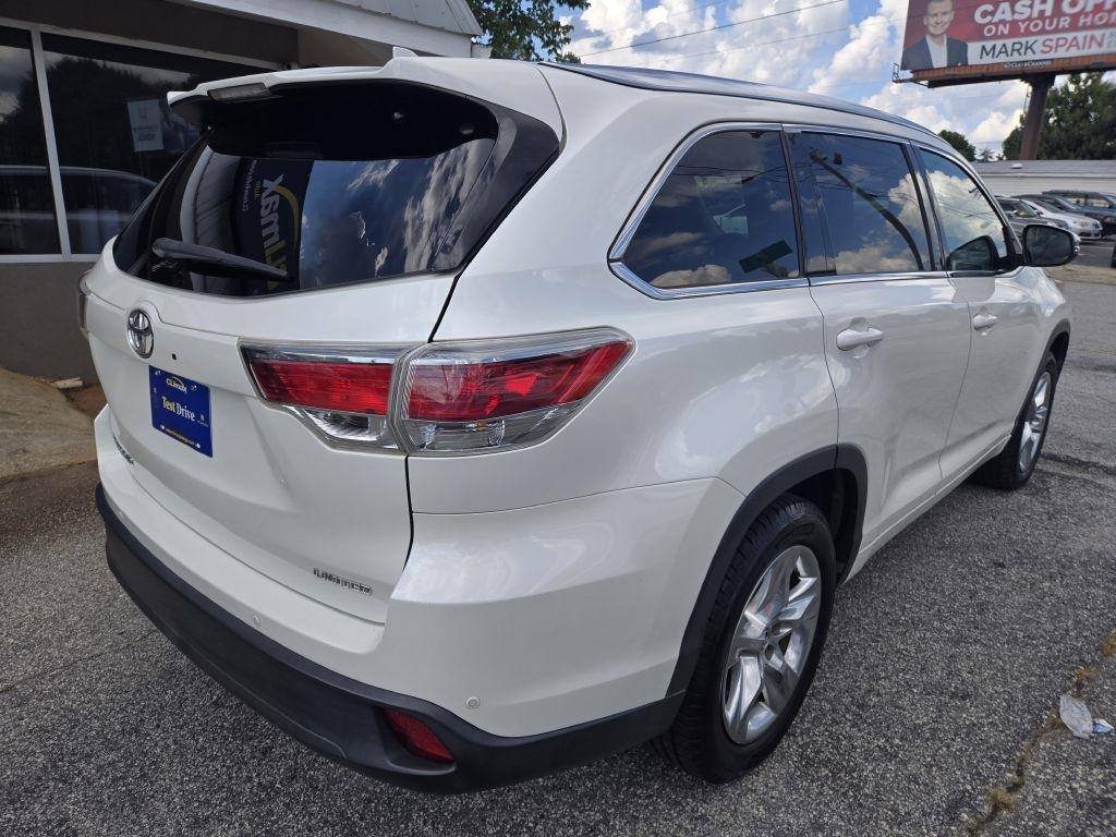 Toyota Highlander Limited FWD V6 2016