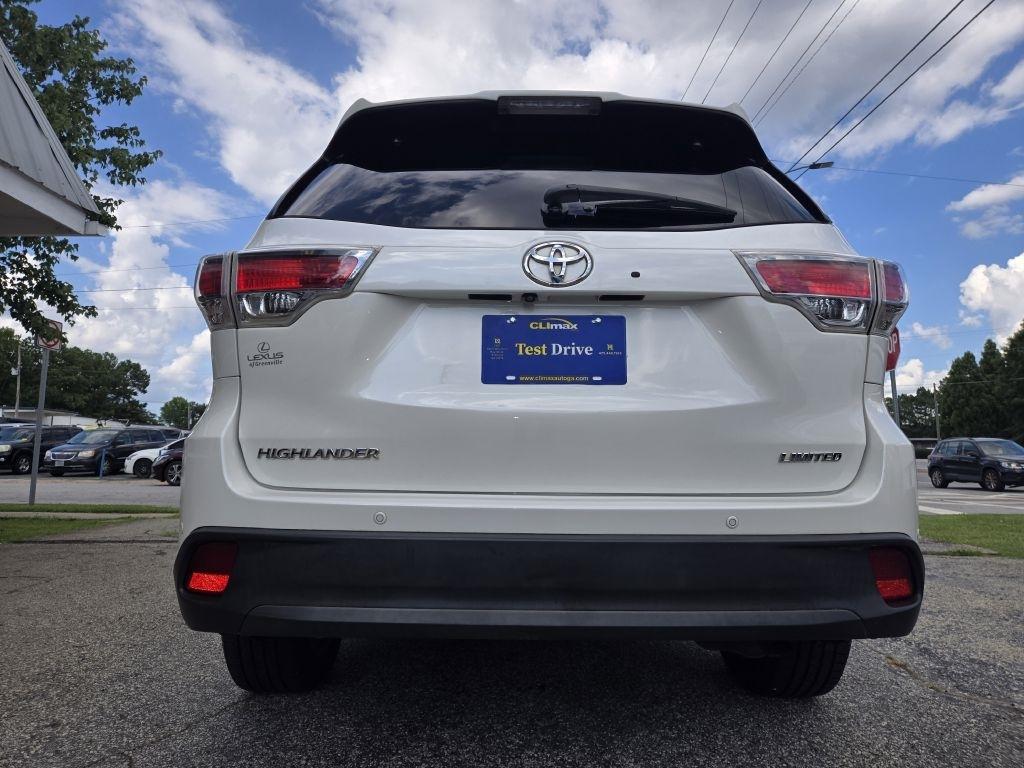 Toyota Highlander Limited FWD V6 2016