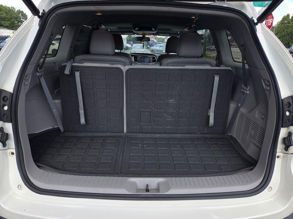 Toyota Highlander Limited FWD V6 2016
