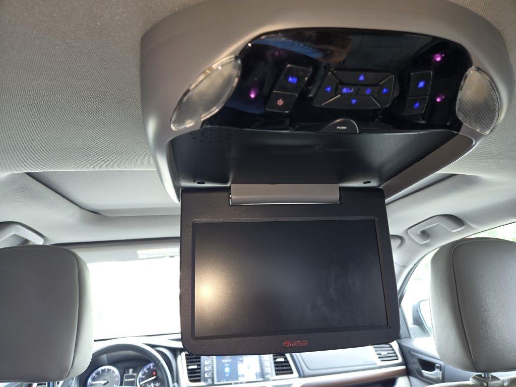 Toyota Highlander Limited FWD V6 2016