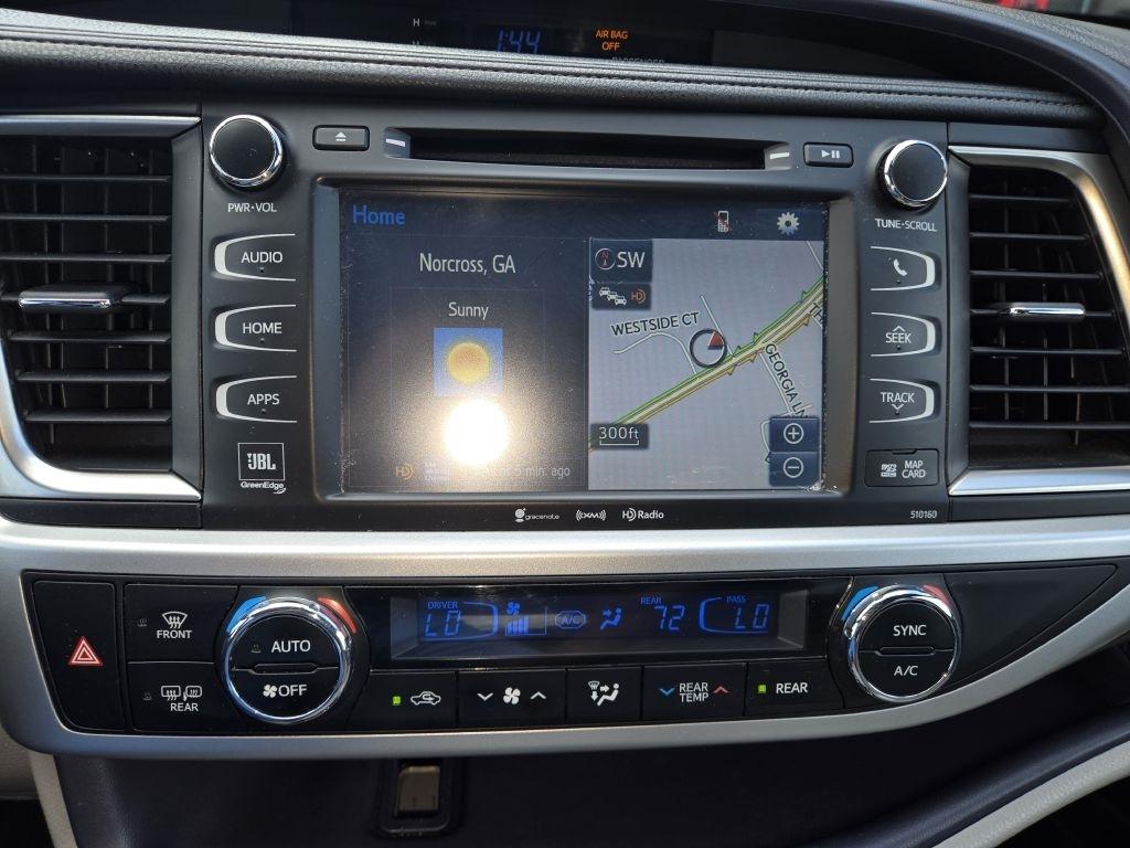 Toyota Highlander Limited FWD V6 2016