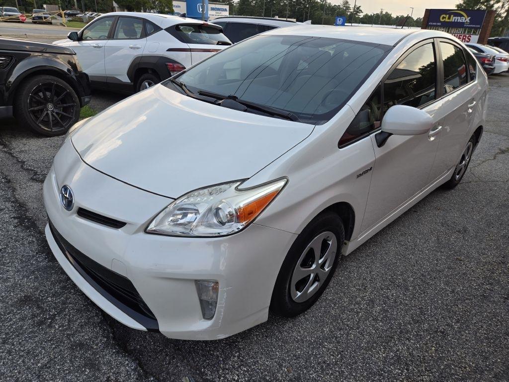 Toyota Prius Two 2015