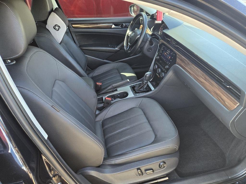 Volkswagen Passat SEL 2020