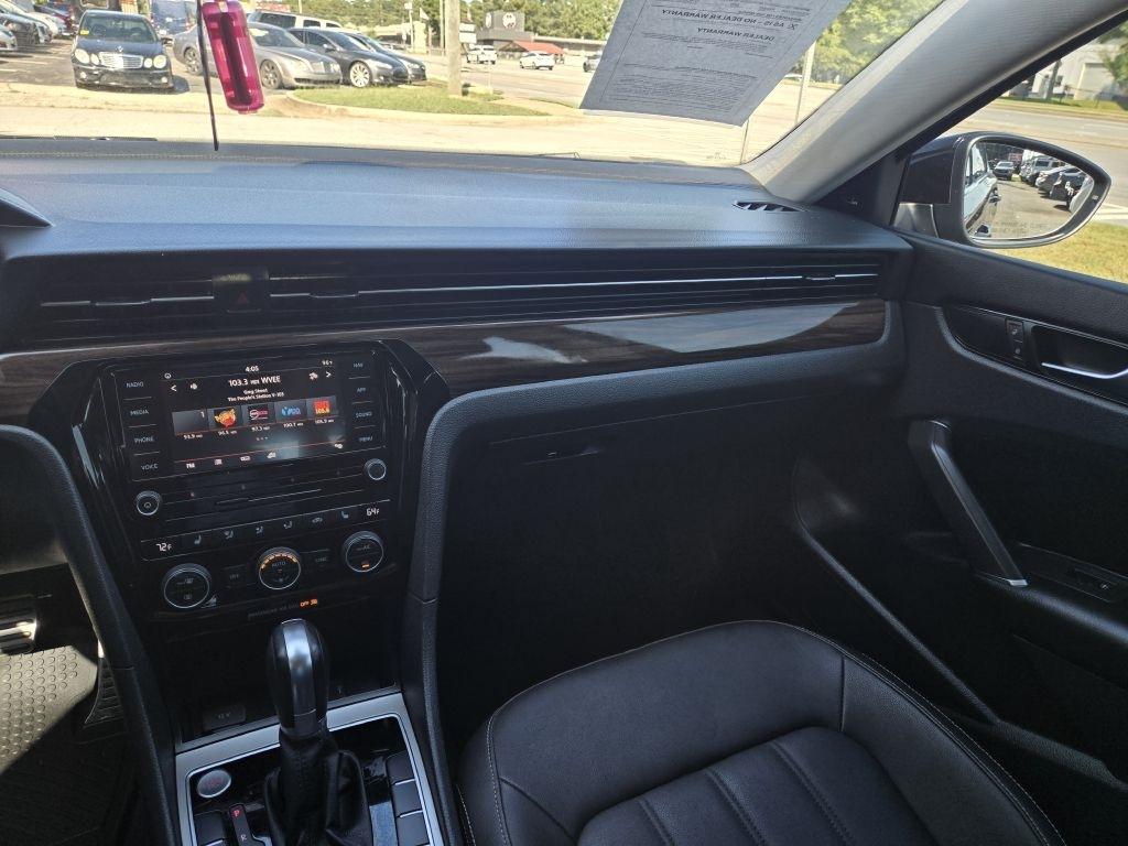 Volkswagen Passat SEL 2020