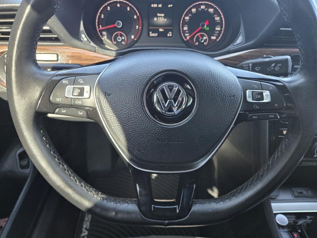 Volkswagen Passat SEL 2020