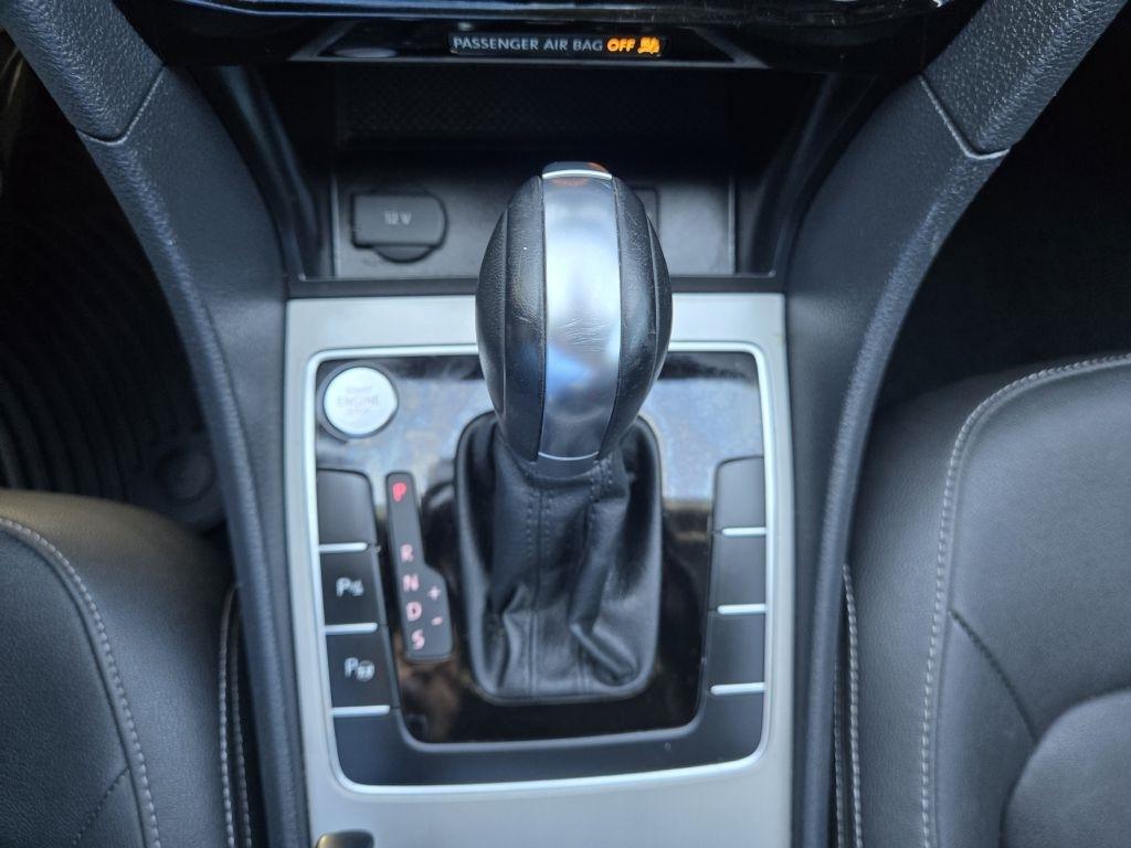 Volkswagen Passat SEL 2020