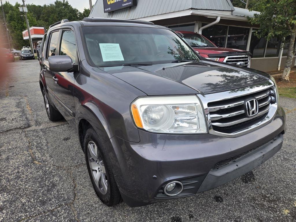 Honda Pilot Touring 2WD 5-Spd AT with DVD 2014