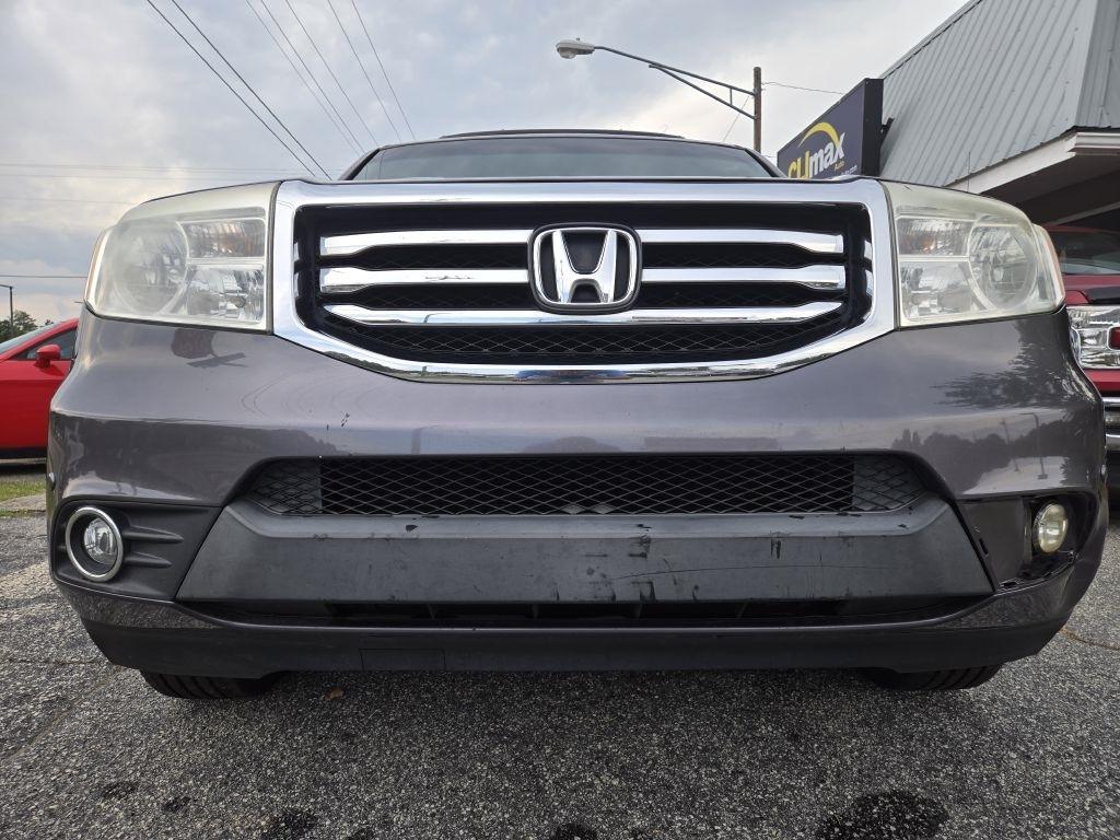 Honda Pilot Touring 2WD 5-Spd AT with DVD 2014