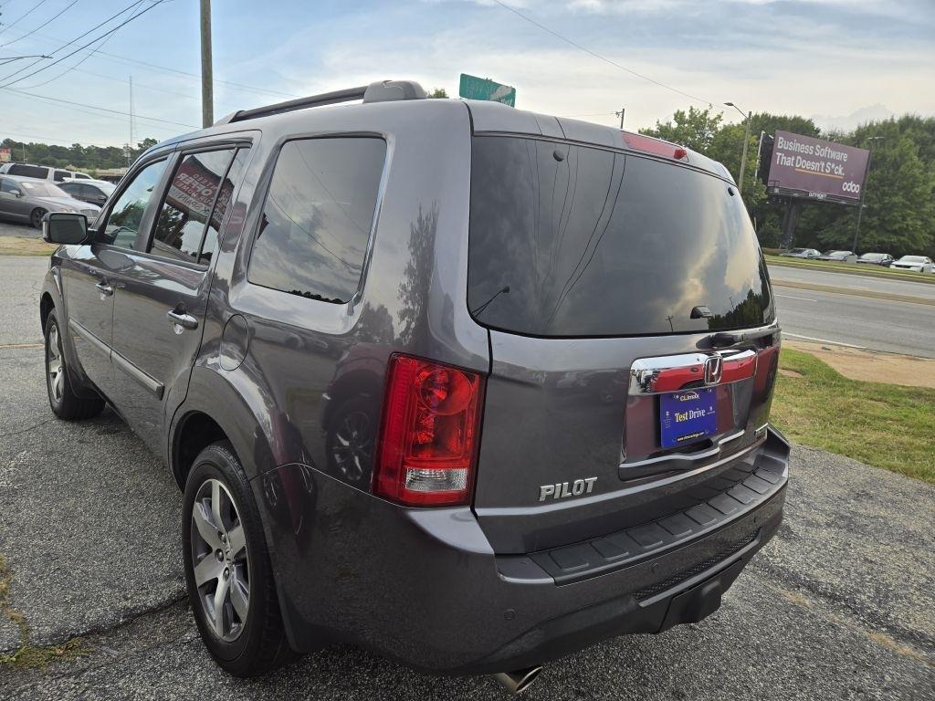 Honda Pilot Touring 2WD 5-Spd AT with DVD 2014