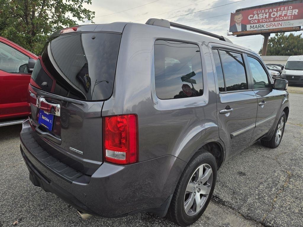Honda Pilot Touring 2WD 5-Spd AT with DVD 2014