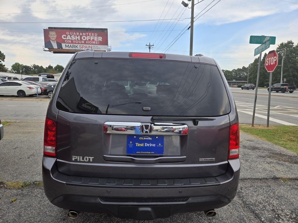 Honda Pilot Touring 2WD 5-Spd AT with DVD 2014