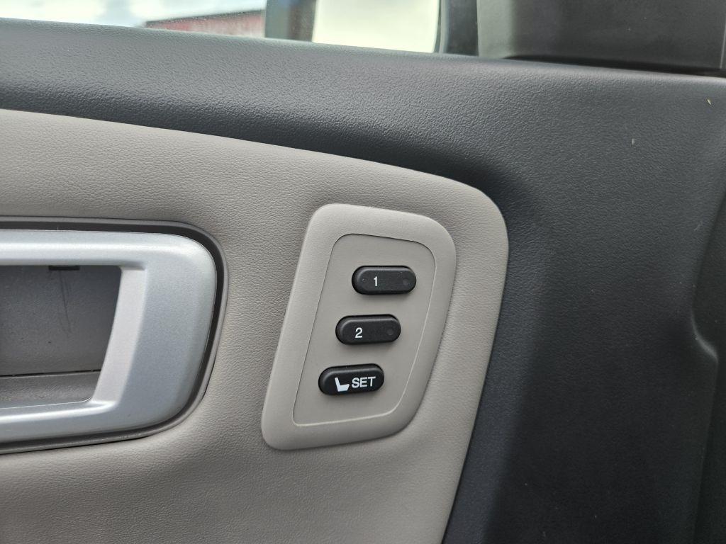 Honda Pilot Touring 2WD 5-Spd AT with DVD 2014