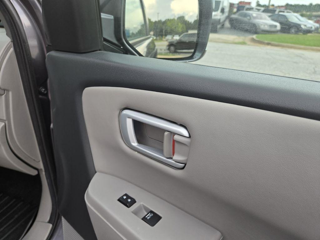 Honda Pilot Touring 2WD 5-Spd AT with DVD 2014