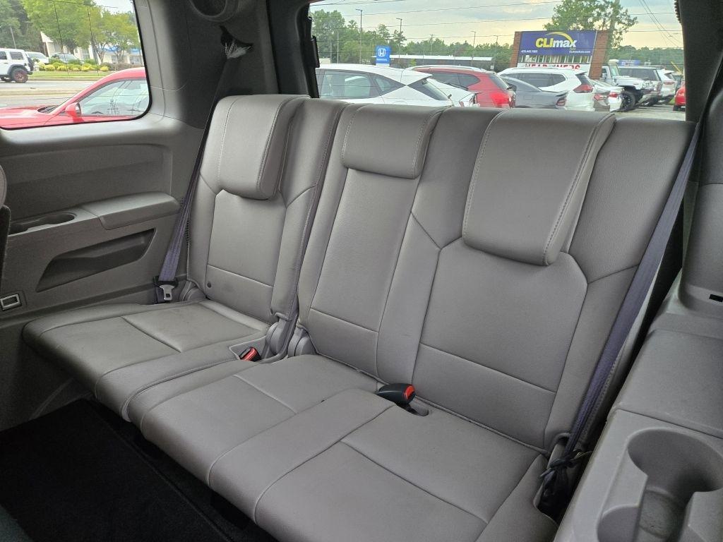 Honda Pilot Touring 2WD 5-Spd AT with DVD 2014