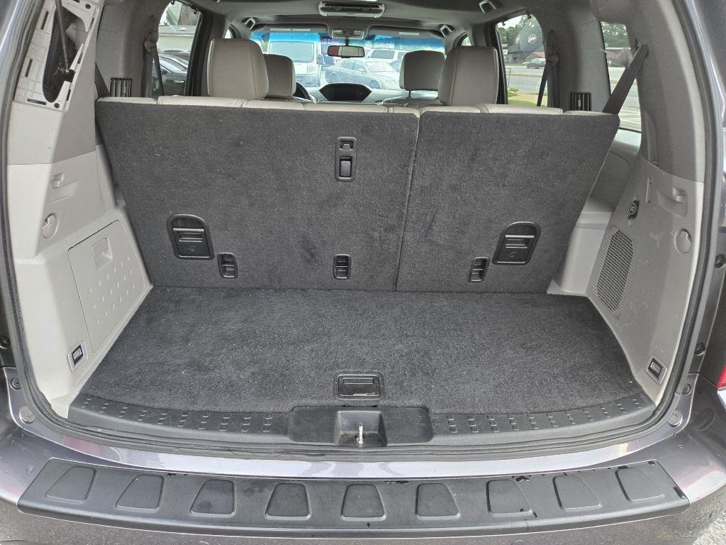 Honda Pilot Touring 2WD 5-Spd AT with DVD 2014