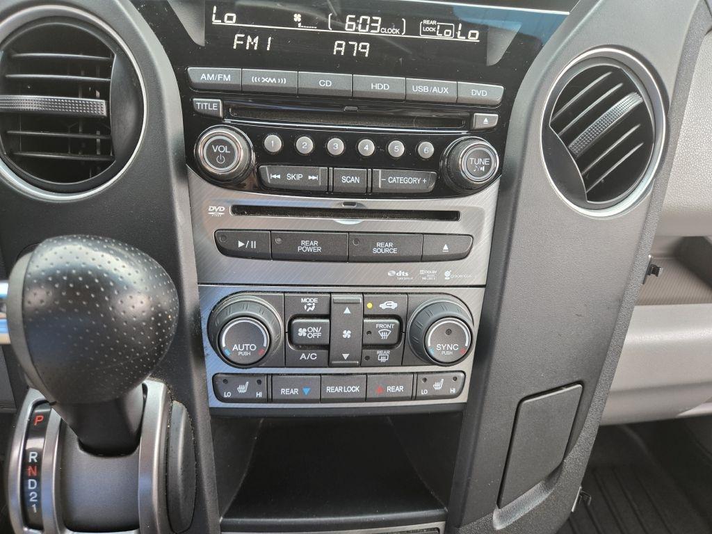 Honda Pilot Touring 2WD 5-Spd AT with DVD 2014