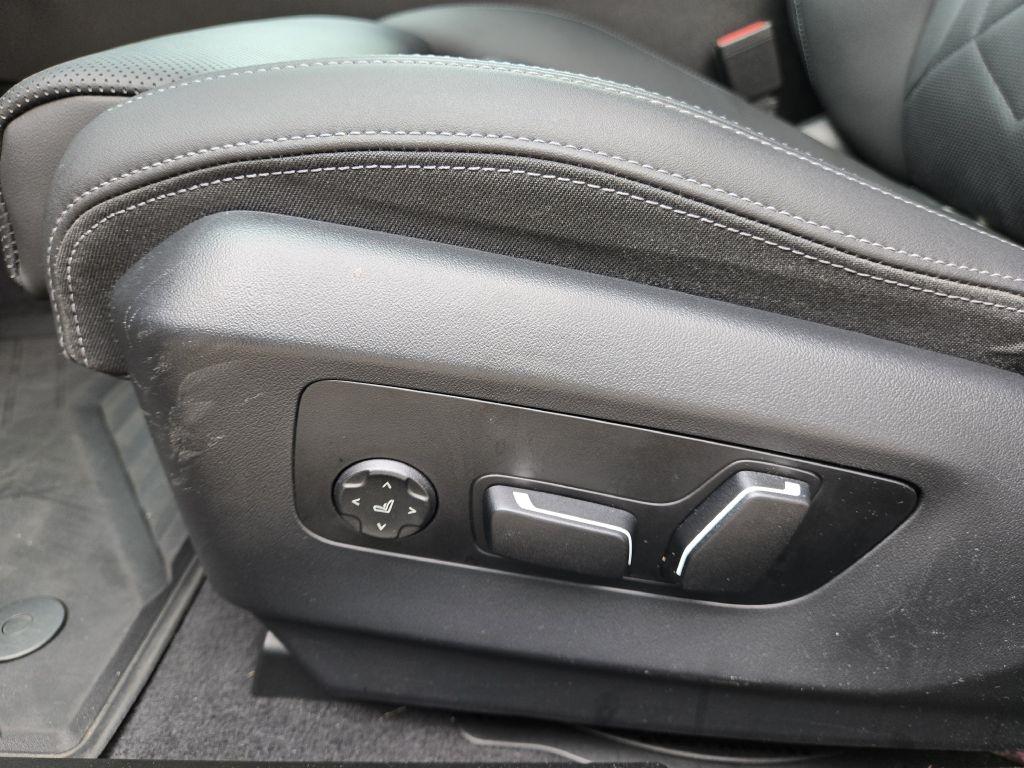 BMW 5-Series 540i xDrive 2024