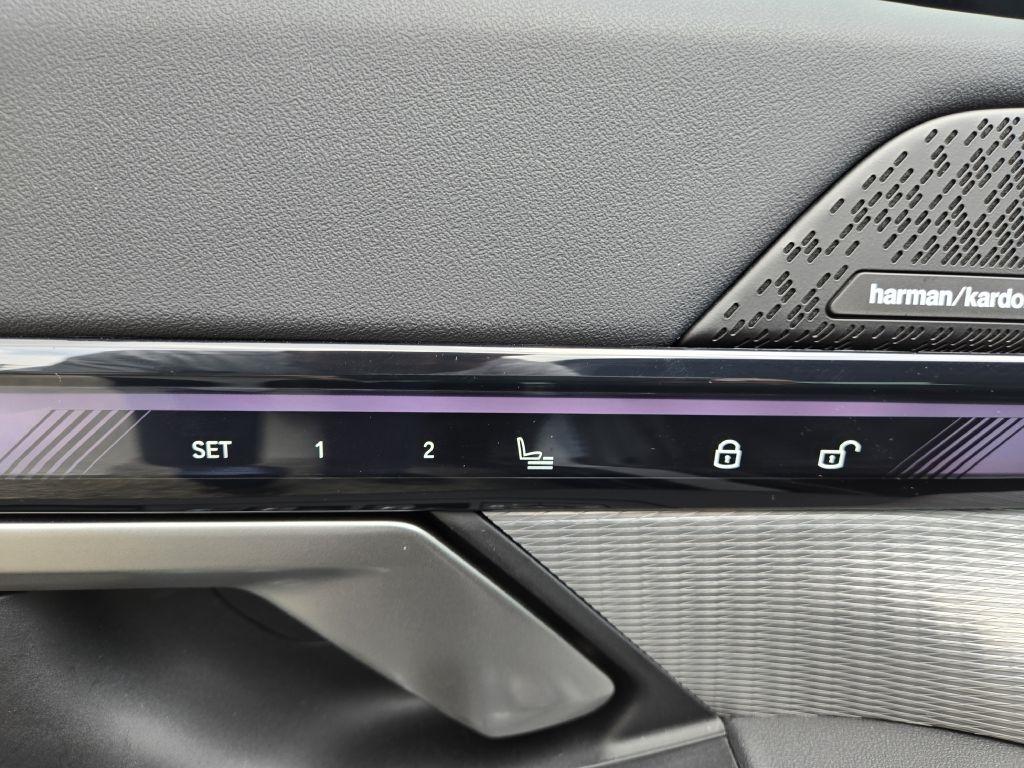 BMW 5-Series 540i xDrive 2024