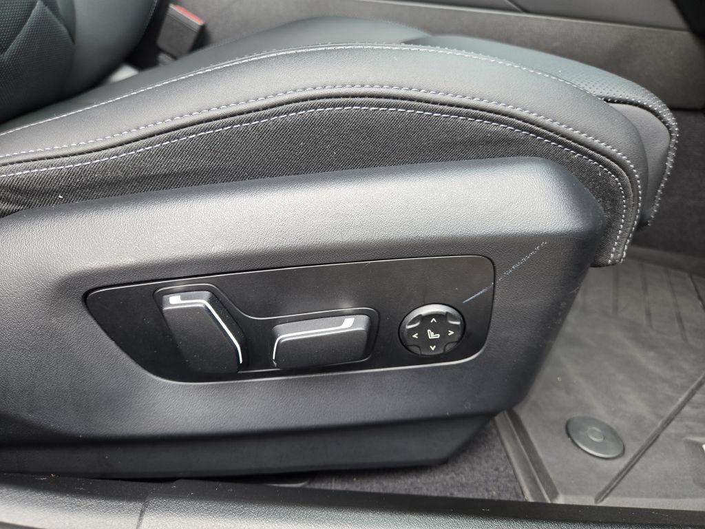 BMW 5-Series 540i xDrive 2024