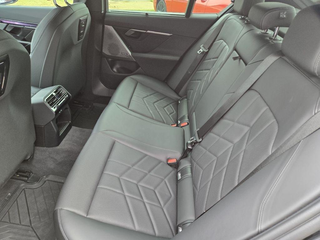 BMW 5-Series 540i xDrive 2024